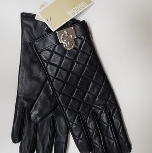 MICHAEL KORS Leather Quilted Padlock Tech Gloves